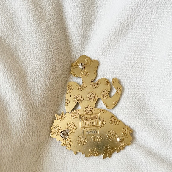 Fantasy dream pin Cindy blue - Picture 2 of 2